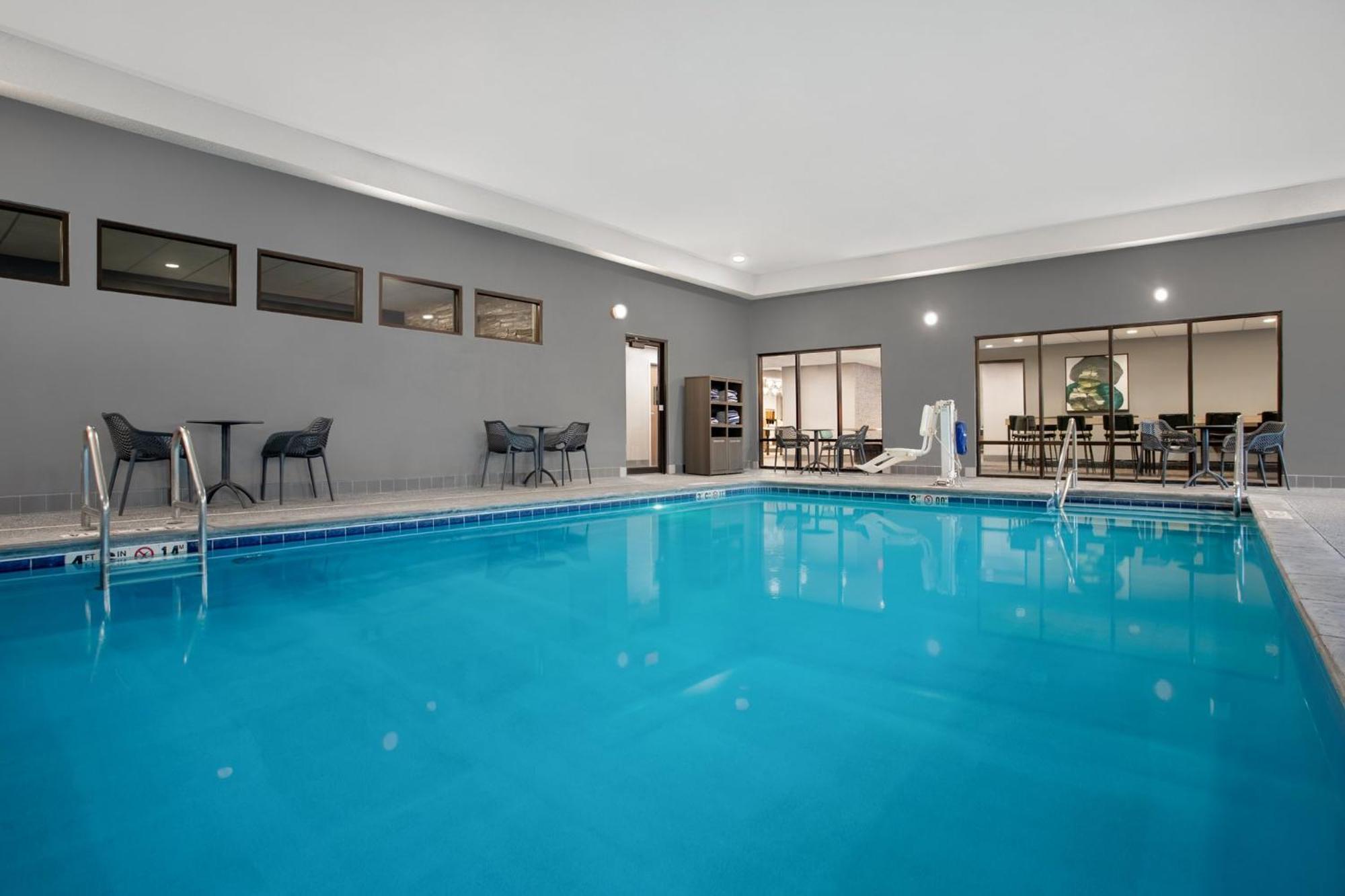 Holiday Inn Coralville - Iowa City By Ihg Εξωτερικό φωτογραφία