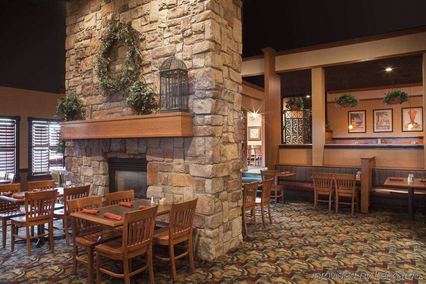 Holiday Inn Coralville - Iowa City By Ihg Εξωτερικό φωτογραφία